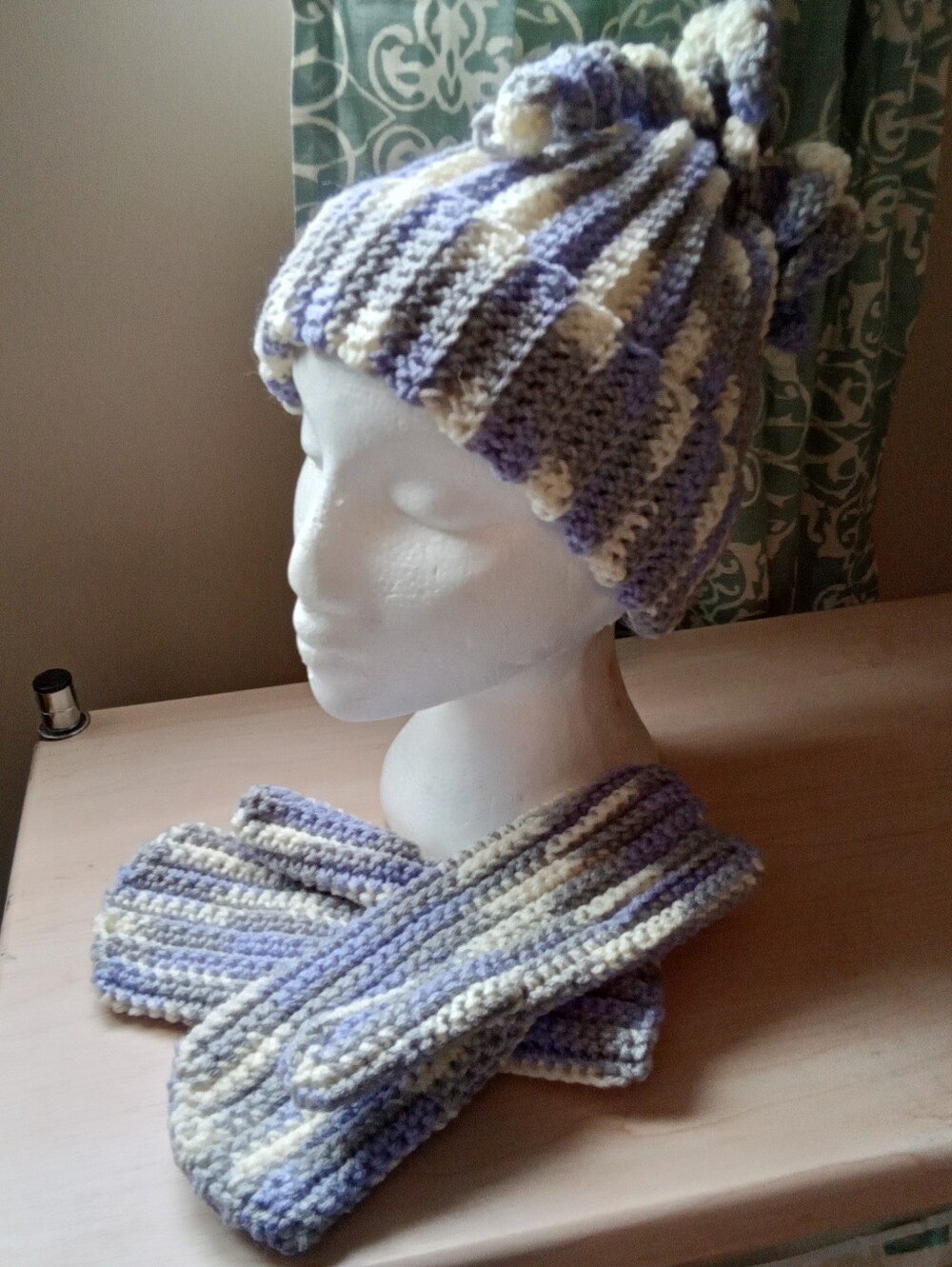 Hand Made OOAK Crochet Curly Top Beany Hat And Mitts NO Fuss Washer